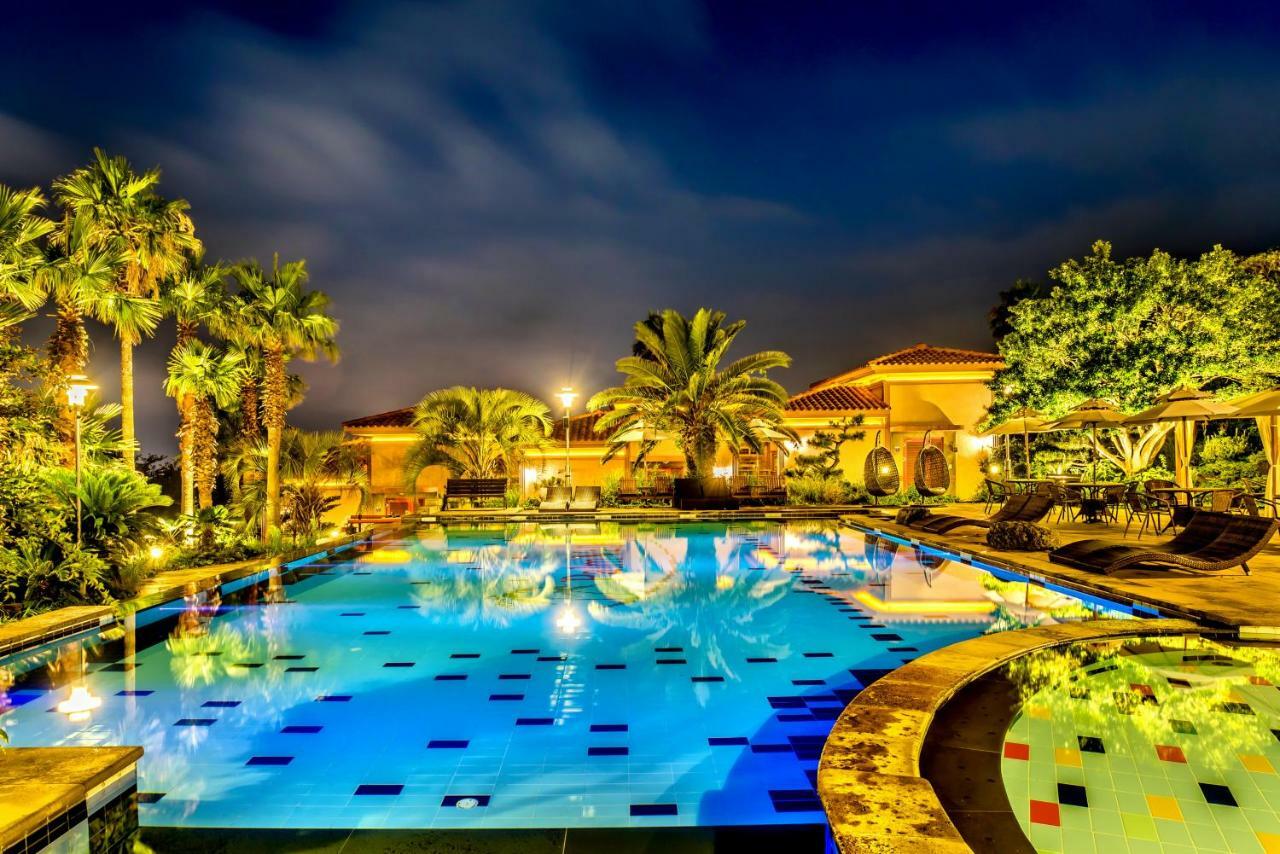 Palm Valley Resort Seogwipo Extérieur photo