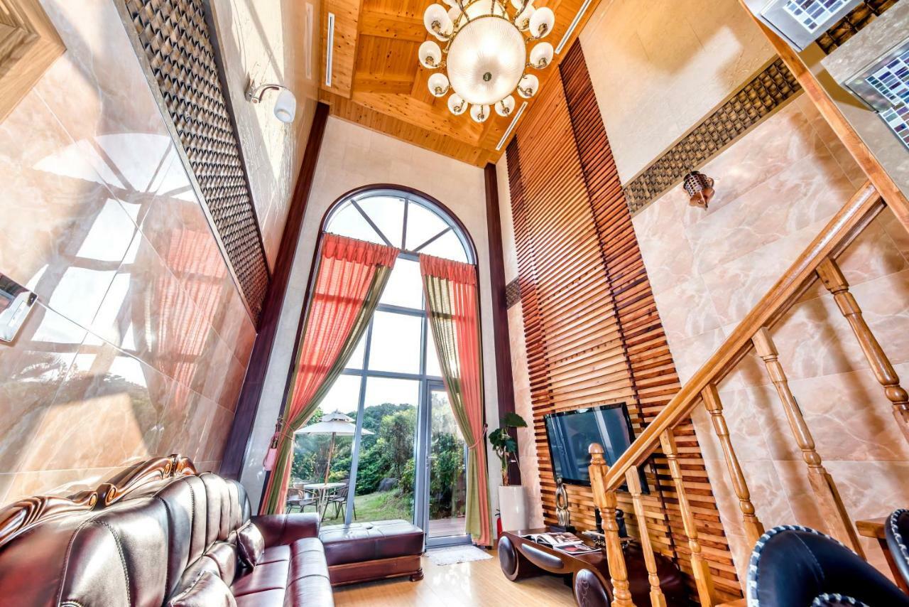 Palm Valley Resort Seogwipo Extérieur photo