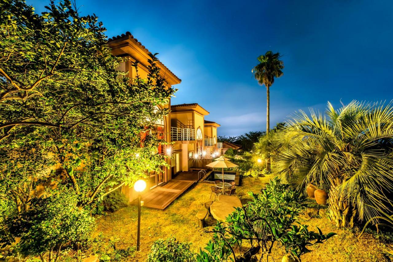 Palm Valley Resort Seogwipo Extérieur photo